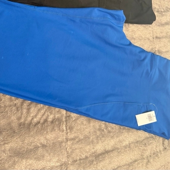 Vibrant Blue Leggings NEW WITH TAGS - Picture 2 of 3